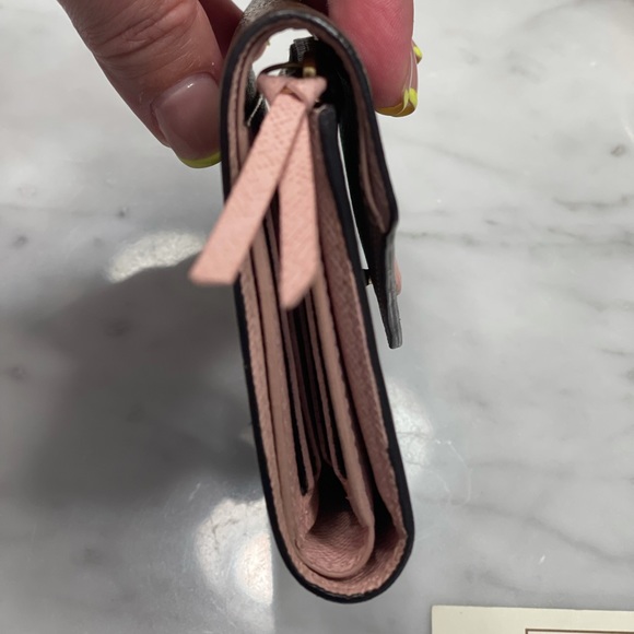 Authentic Louis Vuitton Victorine Wallet - Picture 9 of 11